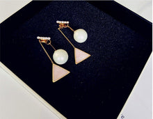 Fashion Triangle Geometric